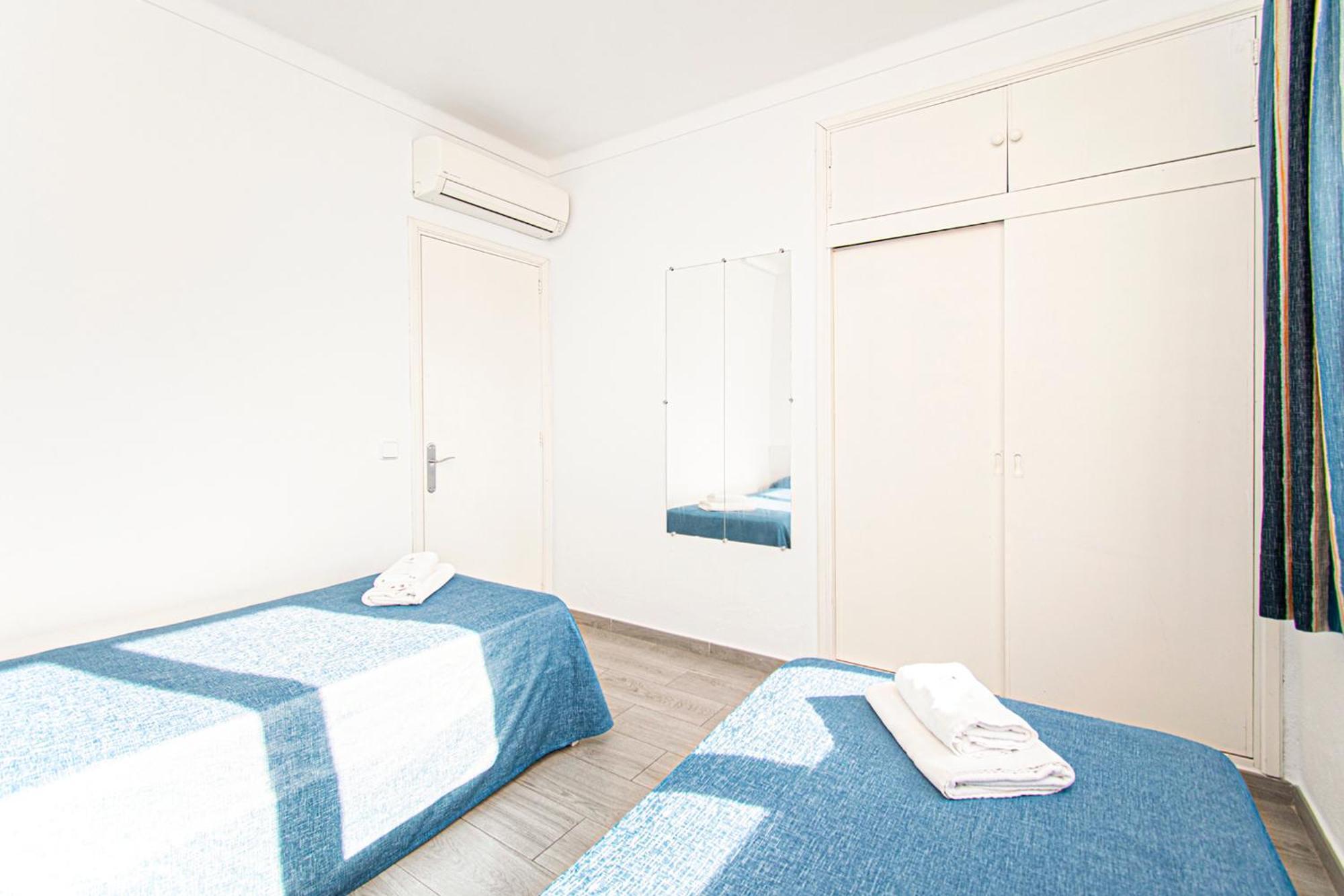 Apartamentos Falco 포엔샤 항구 외부 사진